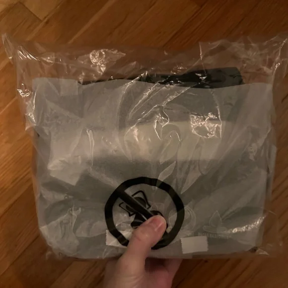 Michael Kors Emilia Small Leather Crossbody Bag - Picture 9 of 11